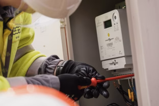 Elektros sąskaitos tuština piniginę? Tučtuojau patikrinkite šį dalyką, sutaupysite krūvas pinigų