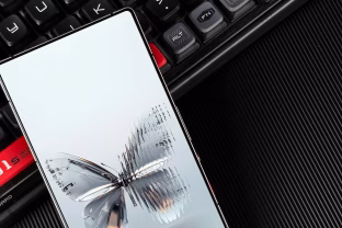 Netrukus sulauksime neįtikėtinai galingo „Red Magic“ išmaniojo telefono: nors dar nepristatytas, tačiau jau dabar fiksuoja stulbinančius našumo rezultatus