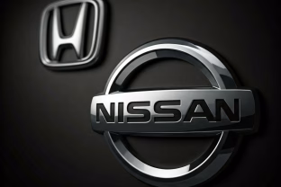 Tai gali pakeisti bendrą situaciją automobilių rinkoje: „Honda“ ir „Nissan“ patvirtino apie galimą susijungimą, prisijungs ir „Mitsubishi“