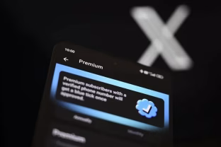 Socialinio tinklo „X“ prenumeratų kainos šovė į viršų, tačiau tai ne vienintelis pasikeitimas: mokėti reikės žymiai daugiau, bet ir naudos bus daugiau