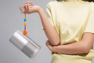 „Xgimi“ pristatė naujuosius „Play 6“ ir „Play 6e“ vaizdo projektorius, kurie nustebins ne tik savo dydžiu, bet ir galimybėmis