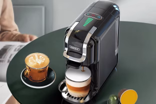 Internautai tuština „Aliexpress“ sandėlius: aukštos klasės kavos aparatas dabar kainuoja mažiau nei 80 eurų