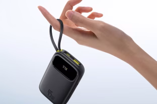 „Baseus“ pristatė itin kompaktišką „Qpow 3“ išorinę bateriją, kurios kaina sieks vos 10 eurų