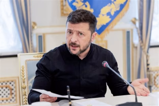 Zelenskis įvardijo Lukašenką kaip grėsmę: įvestos sankcijos dėl pagalbos Rusijai ir raketų tiekimo