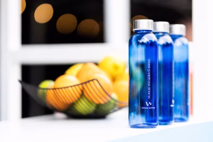 Suklusti turėtų jaunuolių tėvai: greta mokymosi priemonių kuprinėje vietos turi atsirasti ir vandens gertuvei