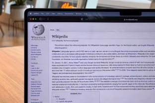 „Wikipedia“ sulaukė sunkių kaltinimų: įžvelgiamos didžiulės grėsmės, tapo Kremliaus ir kitų įtakų įrankiu