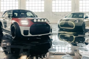 „Mini“ kūrybiniai eksperimentai parodė, kad automobilis gali būti ir pajūrio žaislas, ir trasos grėsmė