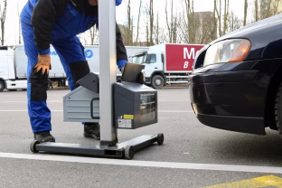 Jokiu būdu neatidėkite to paskutinei dienai: rudenį prasideda nemokamos automobilių patikros