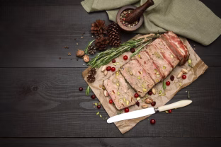 Gardu, įsimintina, nebrangu ir tiks artėjančioms šventėms: trys receptai su kiaulienos kepenėlėmis