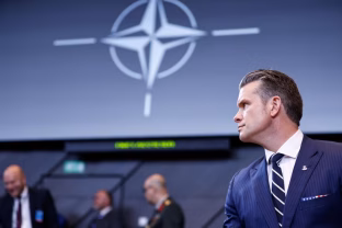 NATO vadovas siunčia žinią Europai: be Amerikos nėra nei gynybos, nei branduolinio skydo